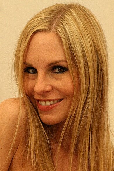 Aimee Addison backdrop