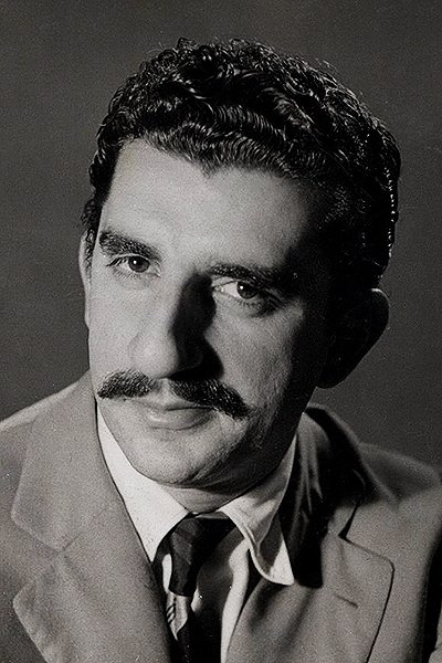 Renato Consorte backdrop