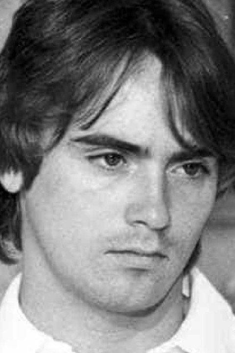 Paulo Guarnieri backdrop