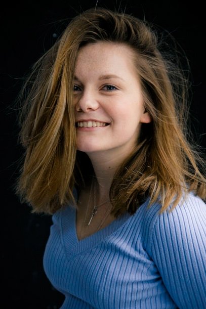 Alina Freund → Alina Froind backdrop