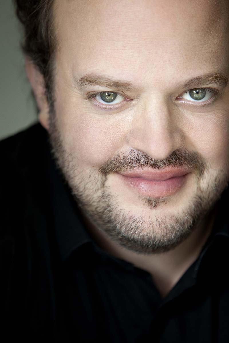 Olivier Aubin backdrop