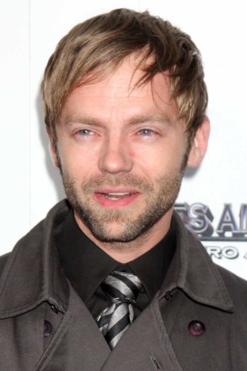 Esteban Powell backdrop