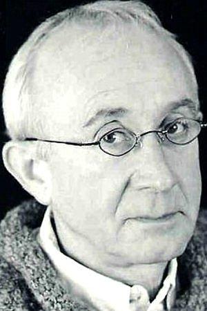 Aleksandr Komissarov backdrop