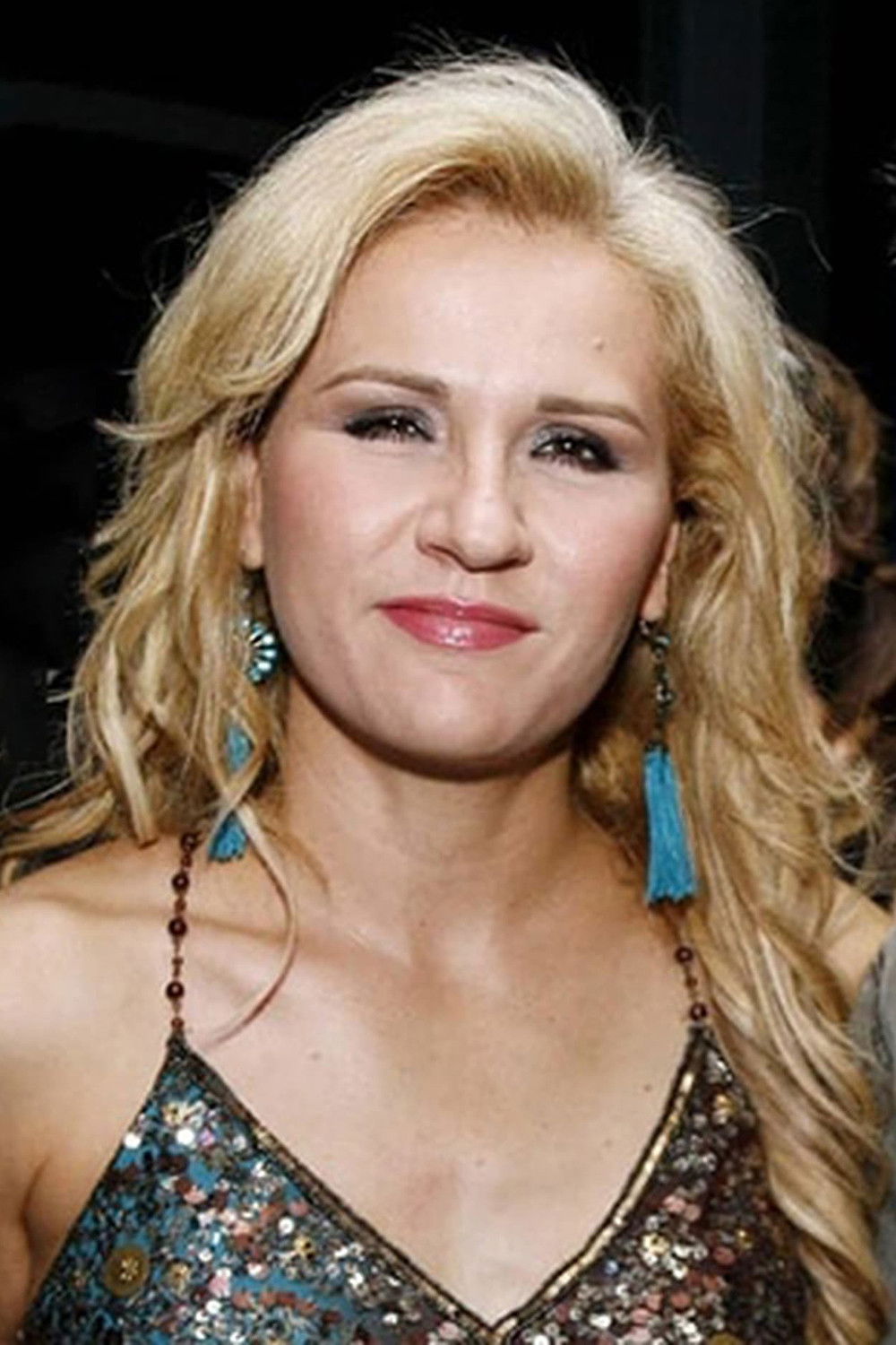 Bessy Malfa backdrop