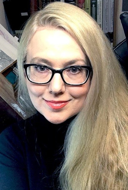 Colleen Doran backdrop