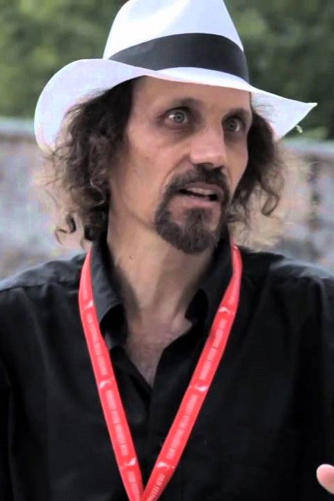 Andrea Marfori backdrop