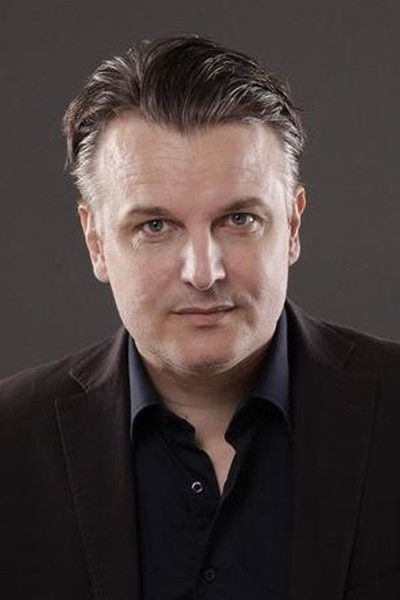 Yannis Baraban backdrop