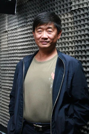 Suen Shu-Pei backdrop