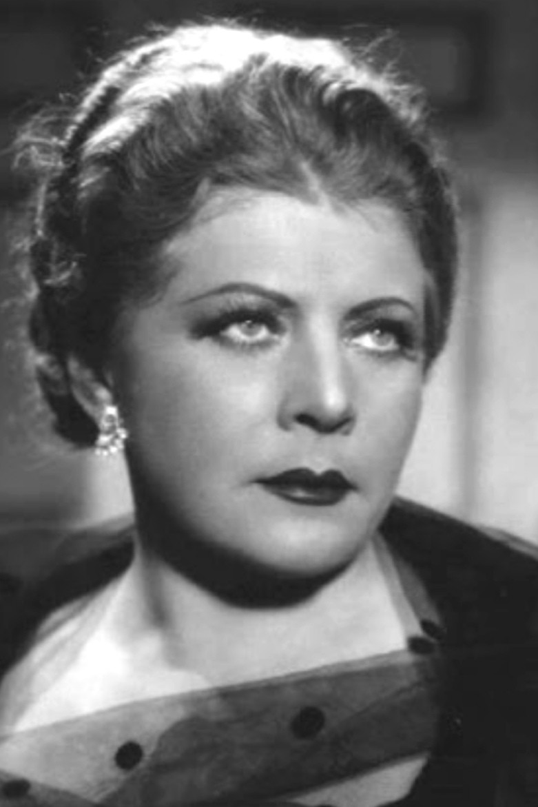 Gemma Bolognesi backdrop