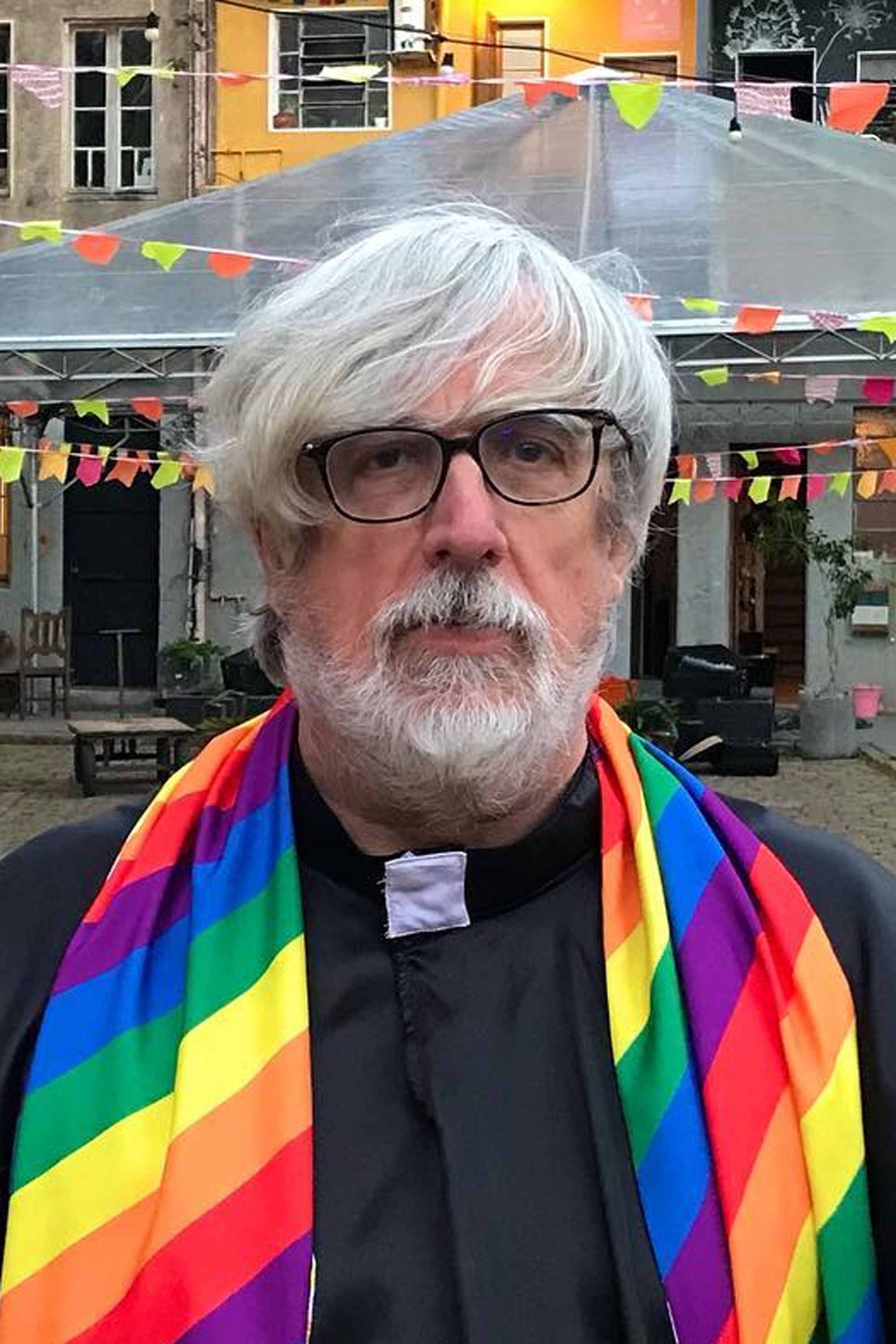 Otto Guerra backdrop