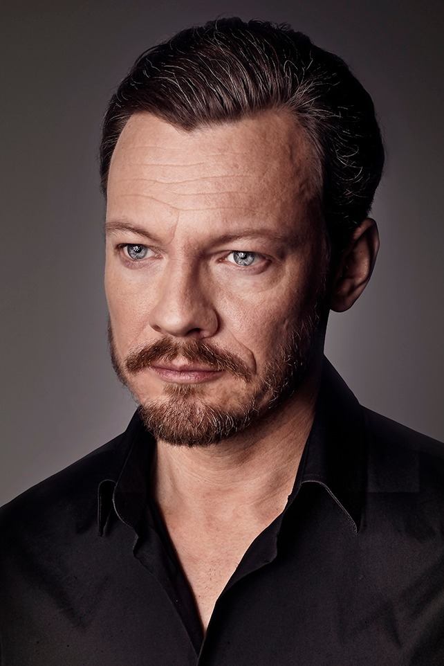 Ville Tiihonen backdrop