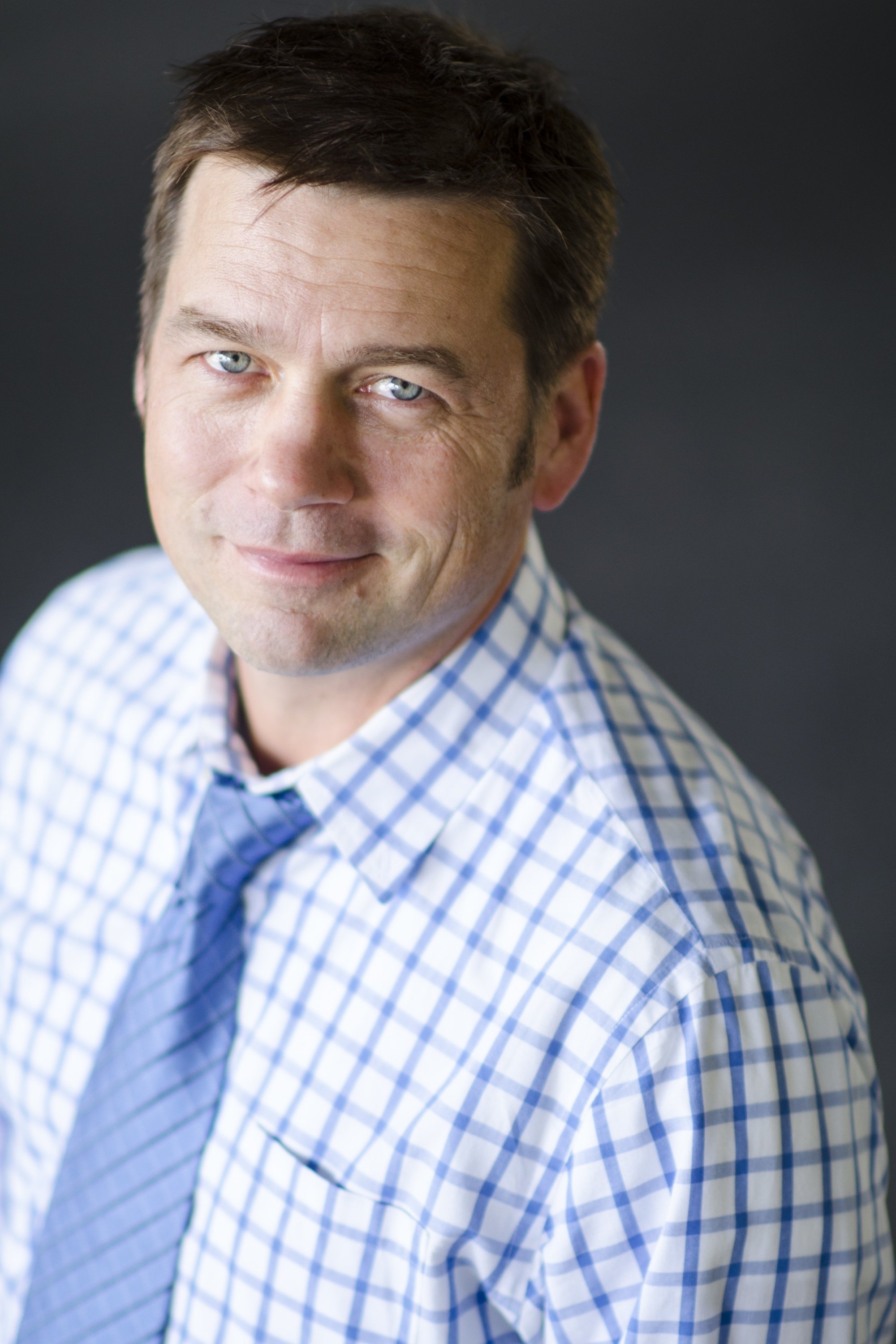 Kevin Henderson backdrop