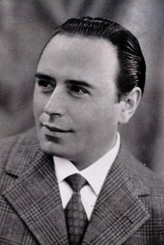 Franco Ricci backdrop