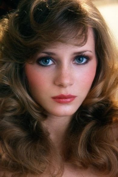 Kimberly McArthur backdrop