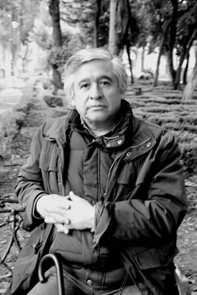 Juan Antonio de la Riva backdrop