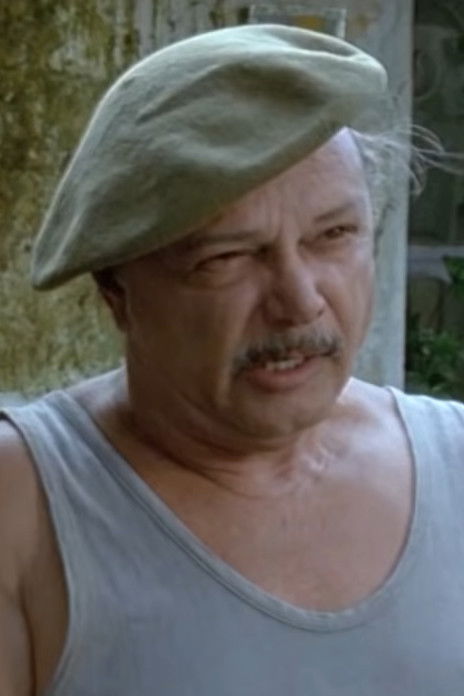 Enrique Molina backdrop