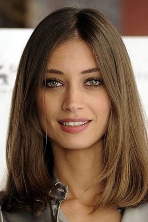 Margareth Madè backdrop