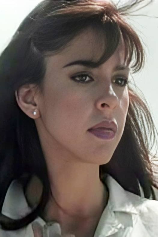 Vanessa del Rocío backdrop