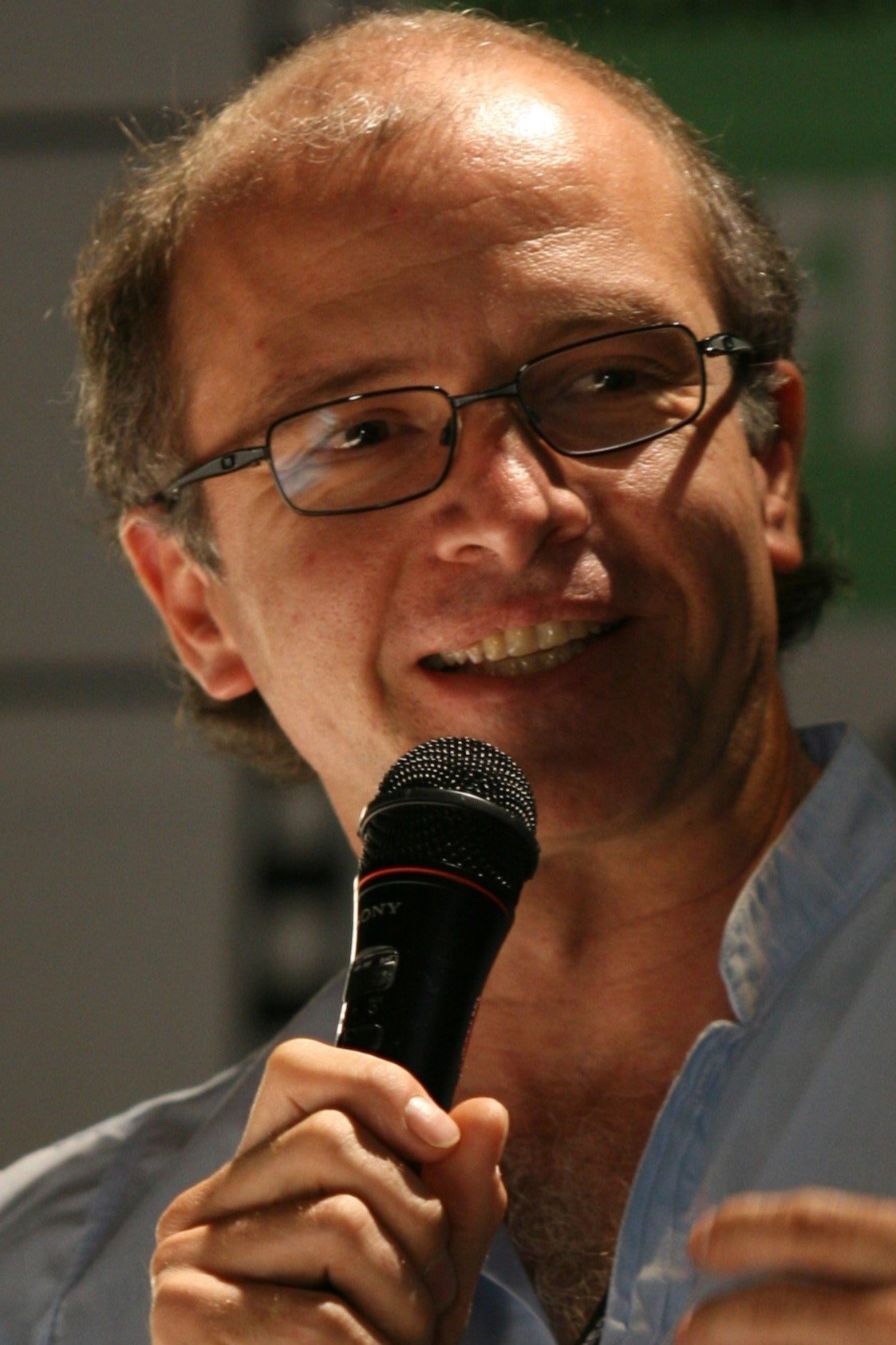 Juan Carlos Rulfo backdrop