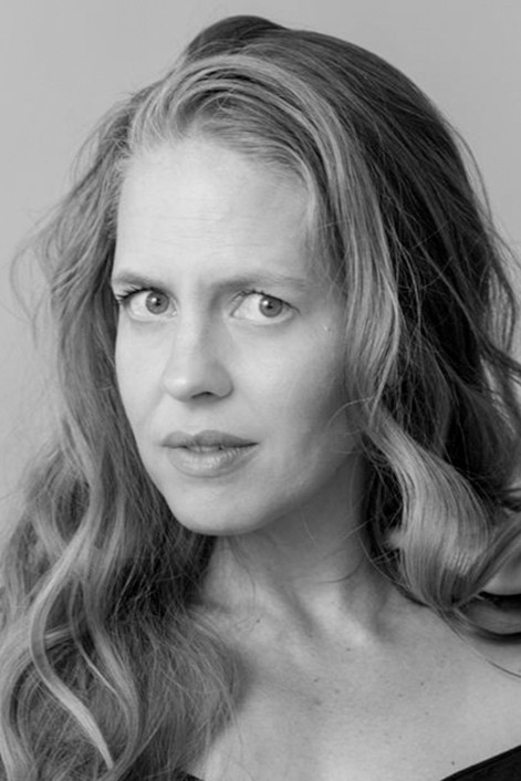 Mariana Gajá backdrop