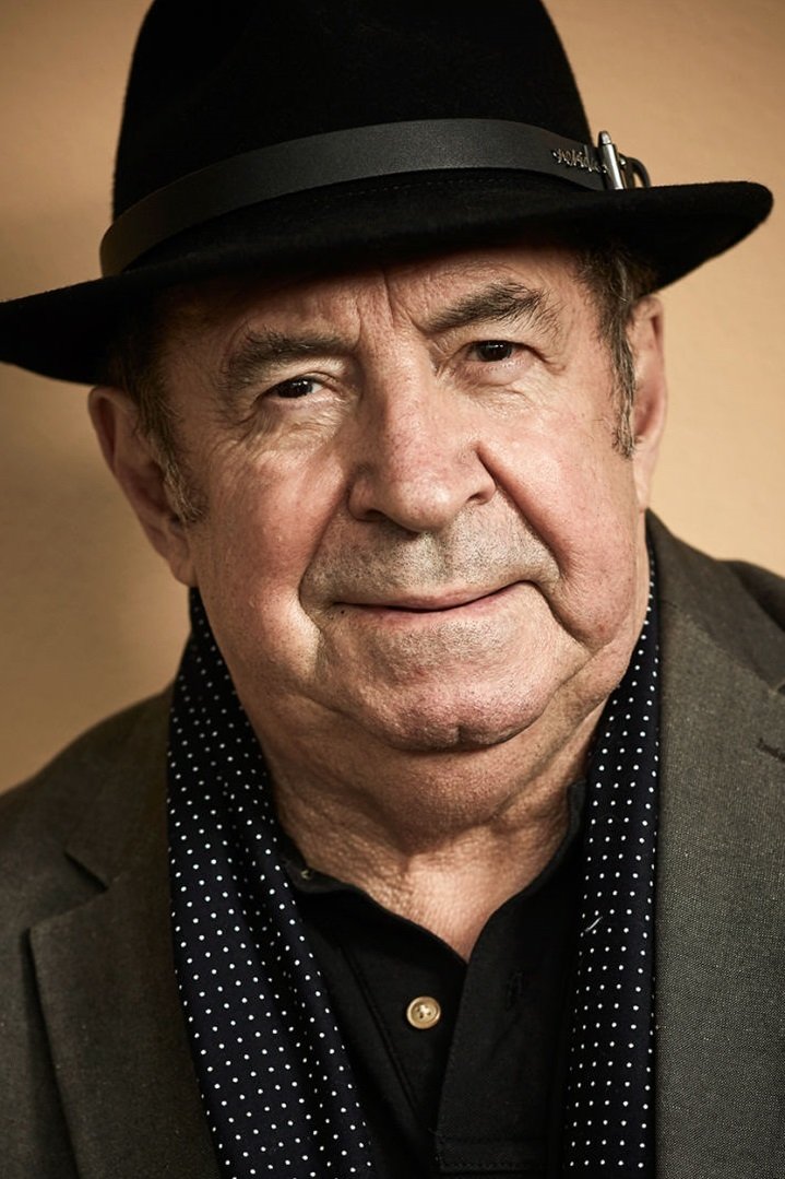 Roy Billing backdrop