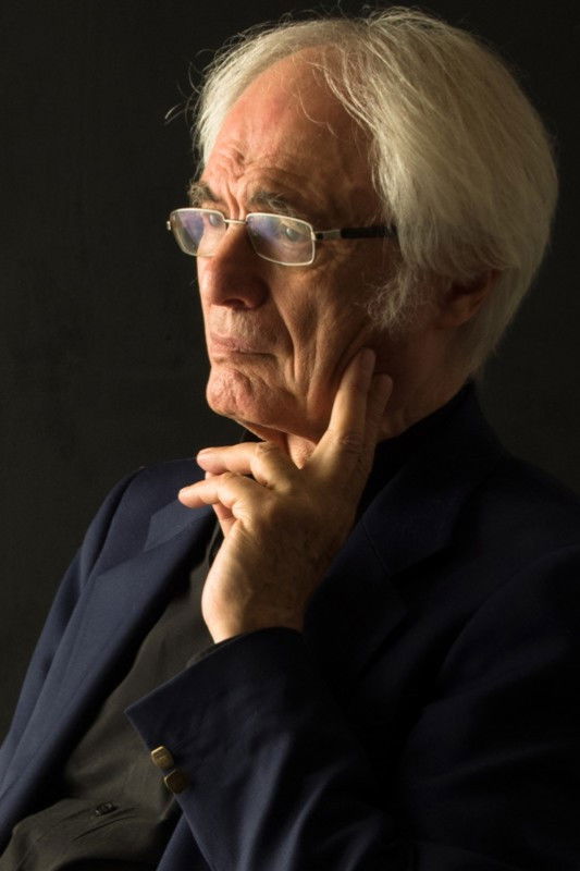 Tigran Mansuryan backdrop