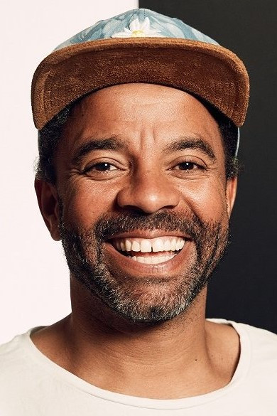 Simon Pearce backdrop