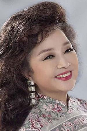 Paula Tsui Siu-Fung backdrop