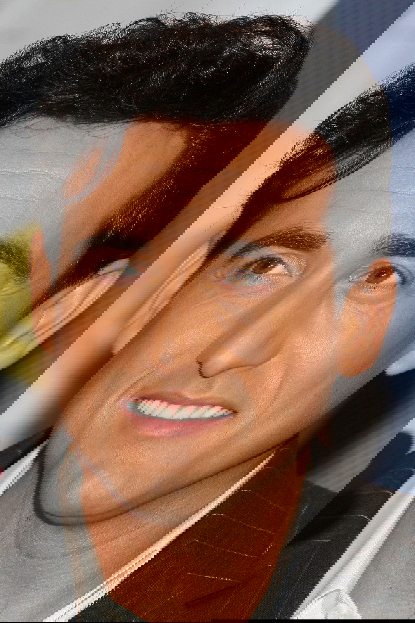 Carlos Marín backdrop