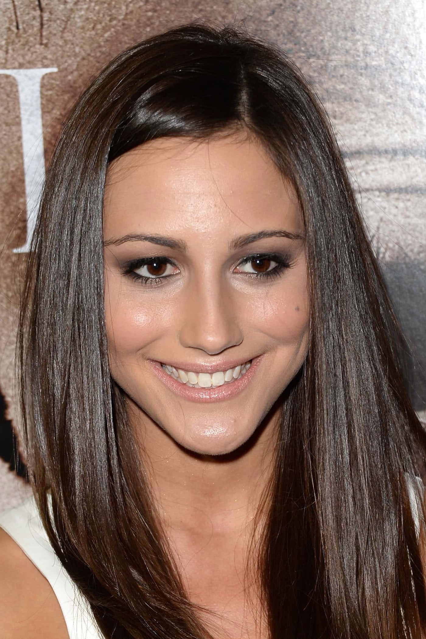 Zoë Belkin backdrop