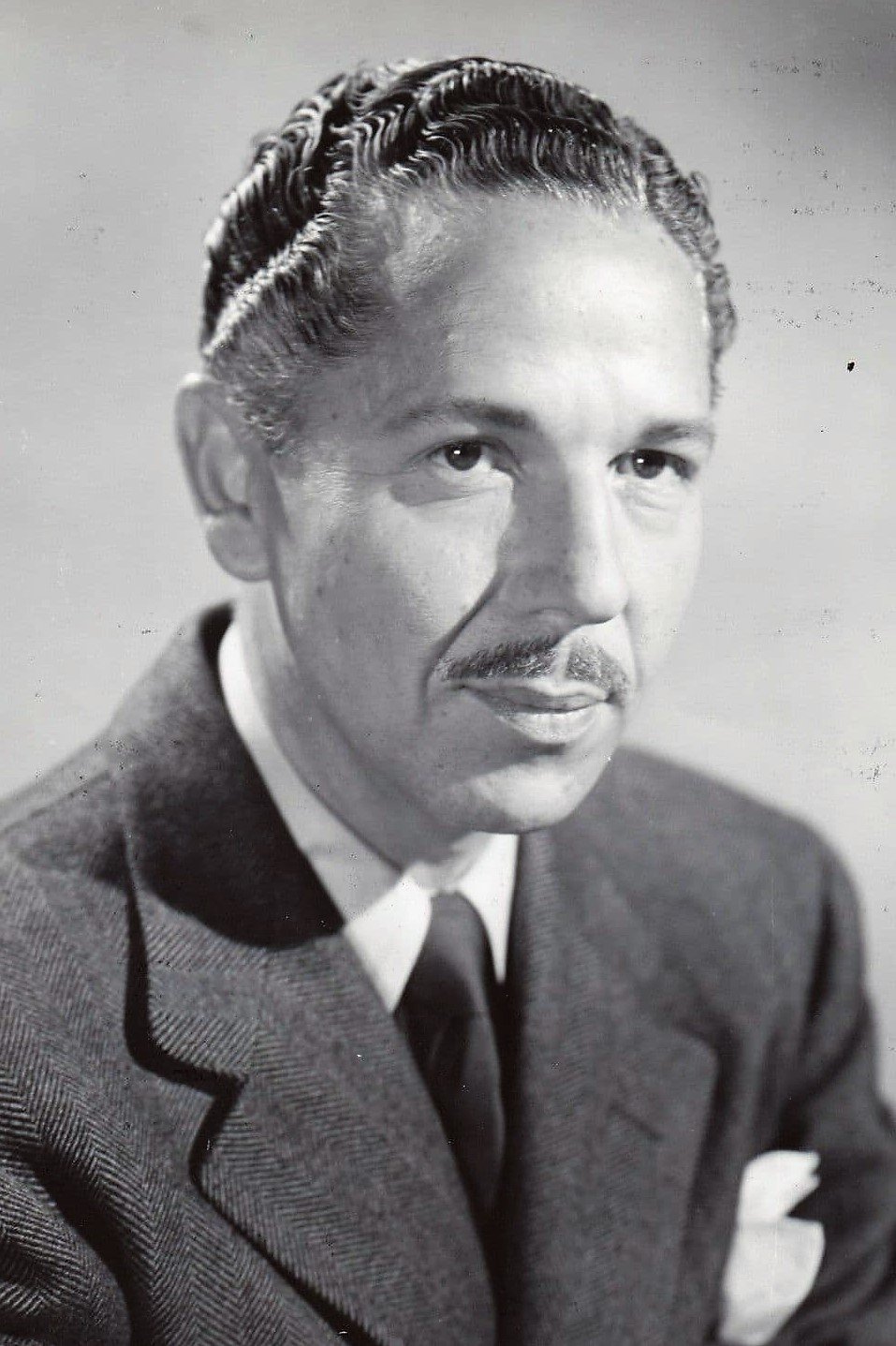 Roxher Prajor backdrop