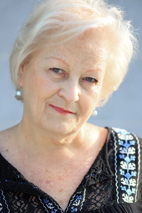 Odette Lampron backdrop