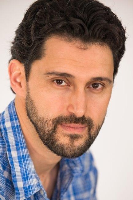 Abdelghafour Elaaziz backdrop