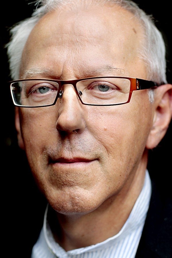 Henric Holmberg backdrop