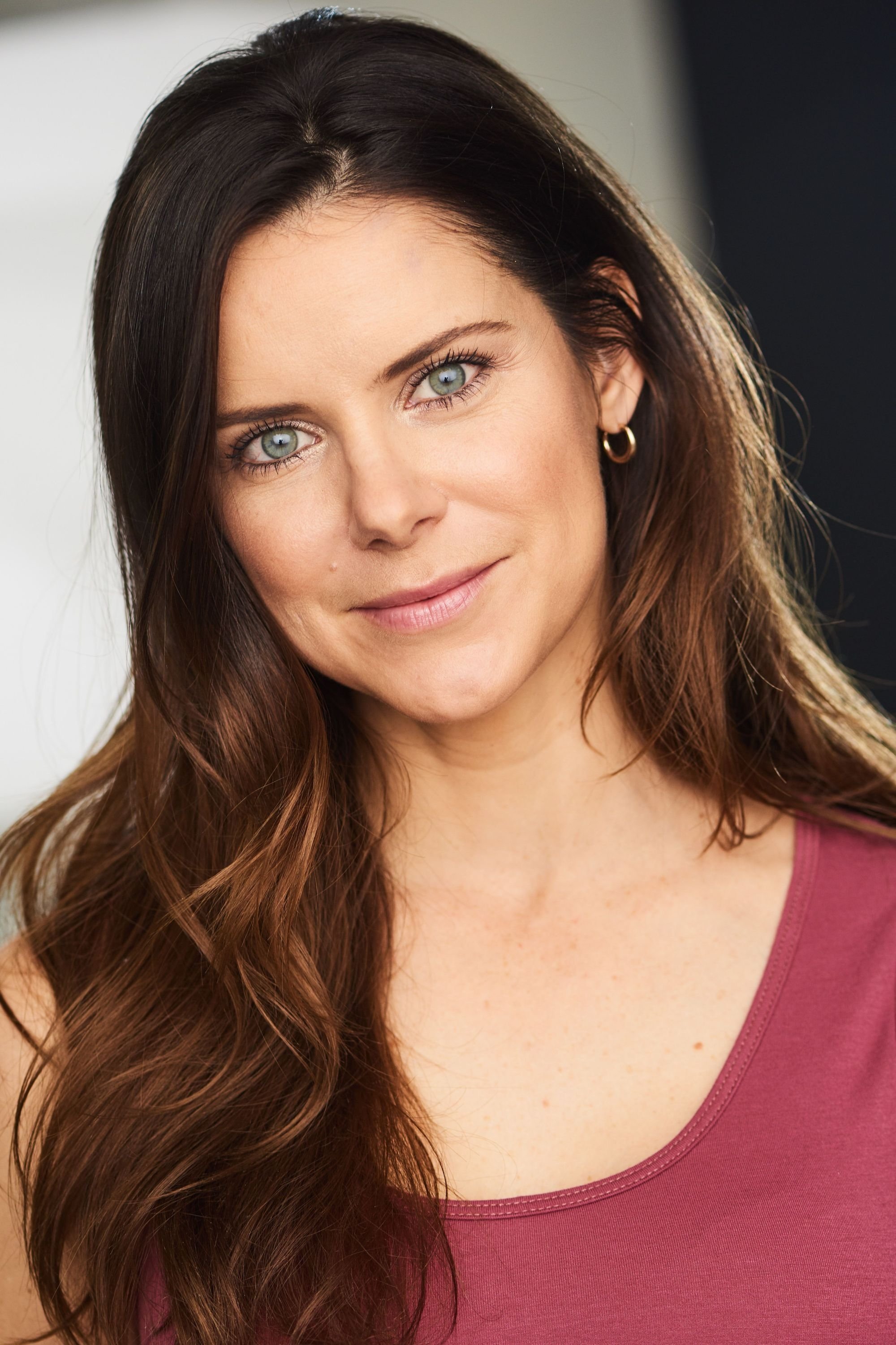 Elisabeth Hower backdrop