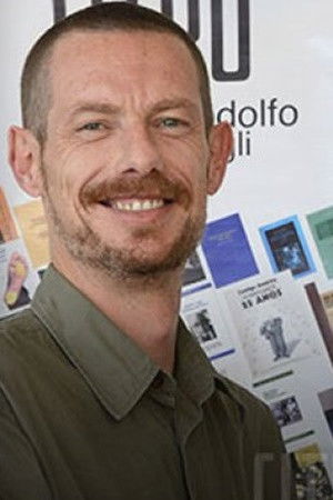 Juan Claudio Retes backdrop