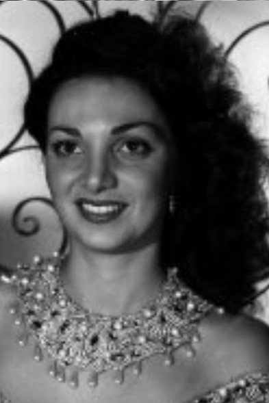 Leonora Amar backdrop