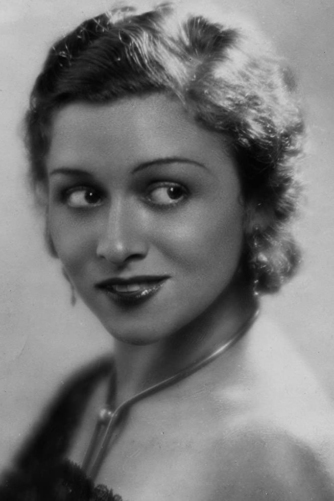 Leni Stengel backdrop