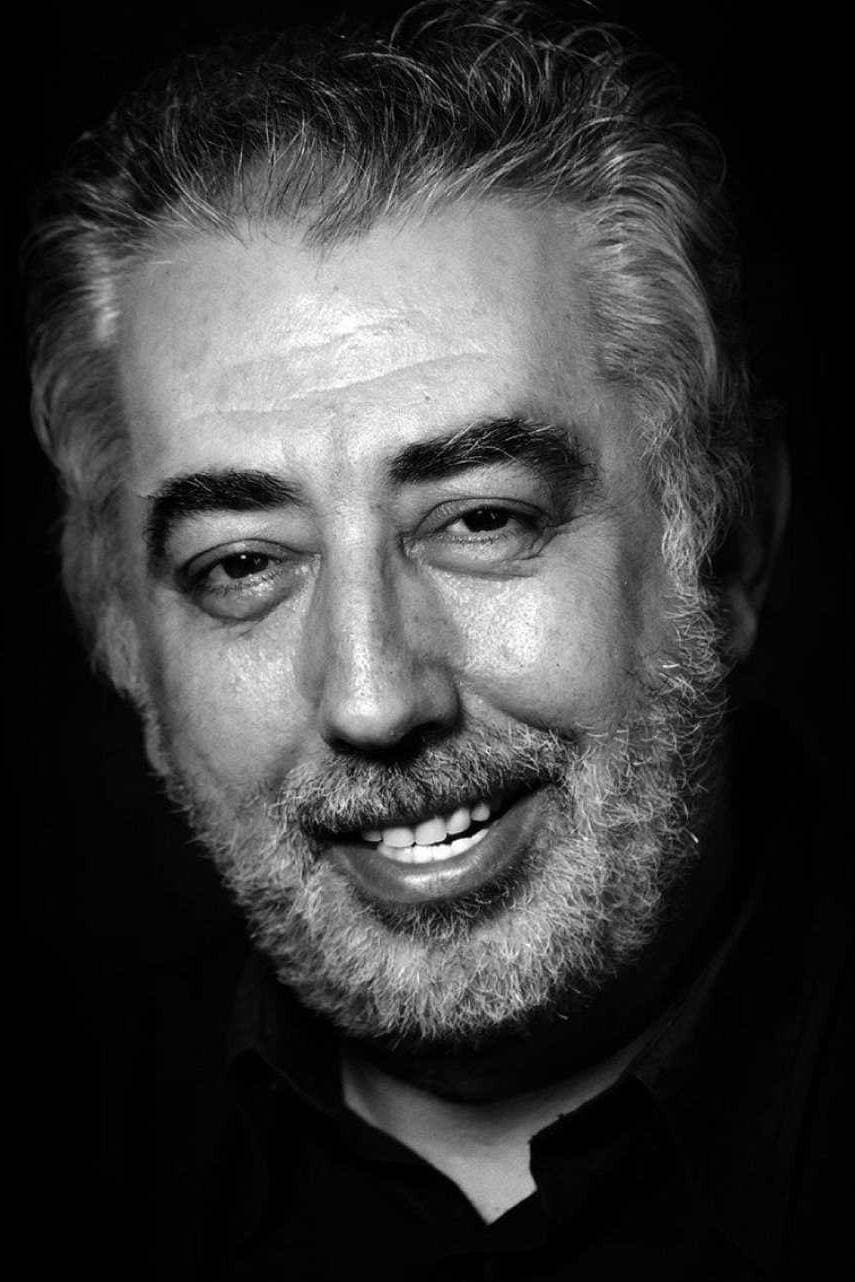 Gabriel Latorre backdrop