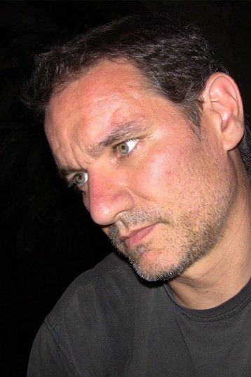 Miguel Alcantud backdrop