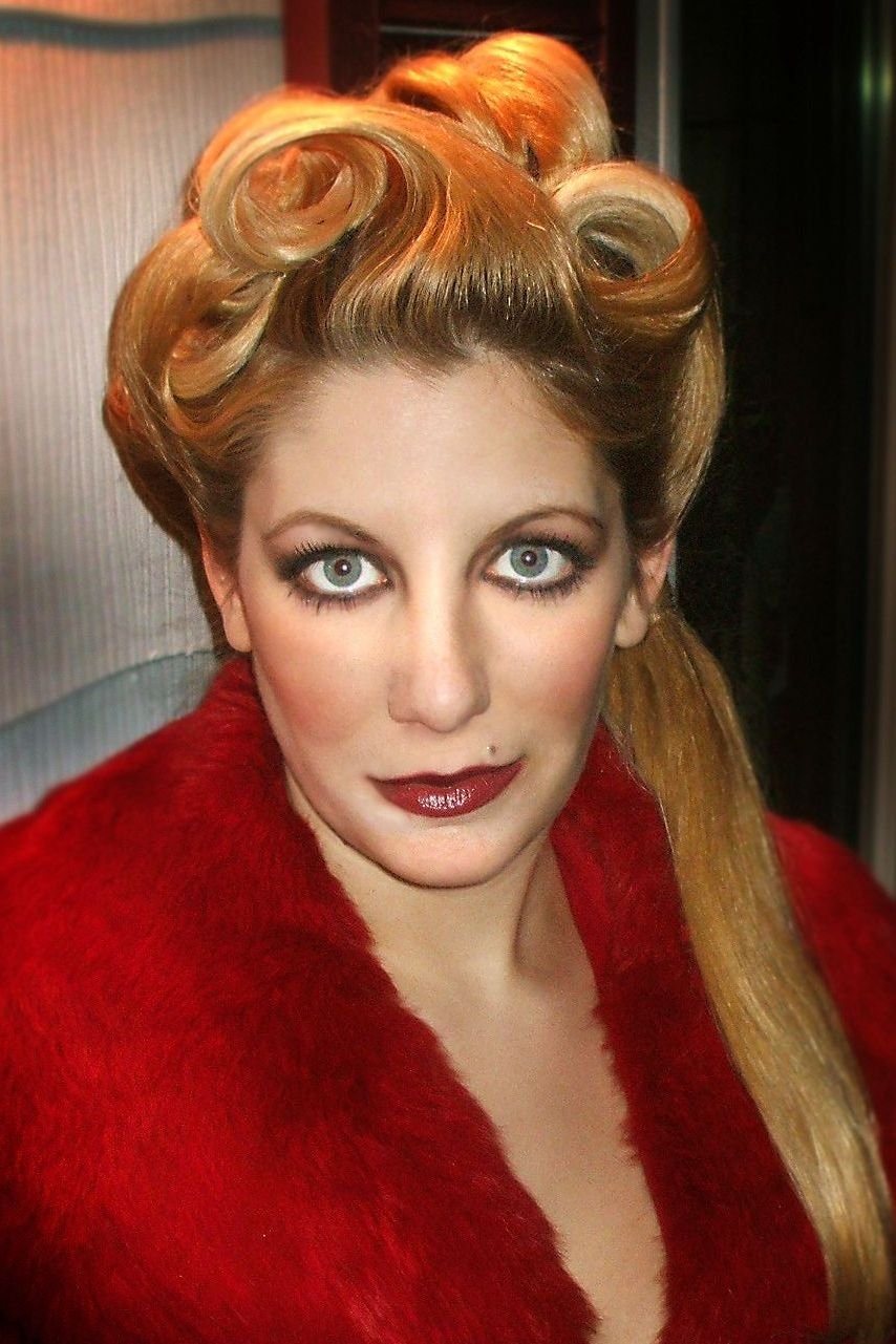 Raine Brown backdrop