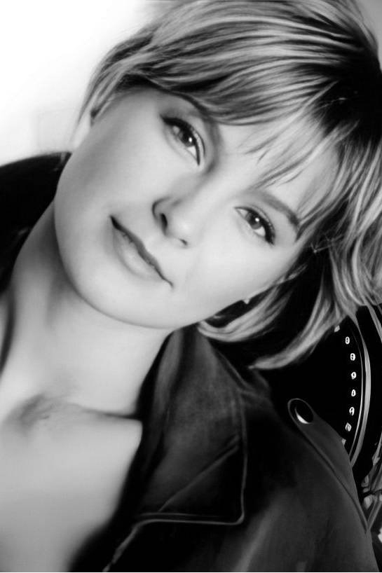 Kimberly Rowe backdrop