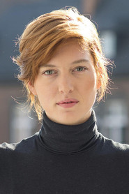 Erika Sainte: Erika Sëntë