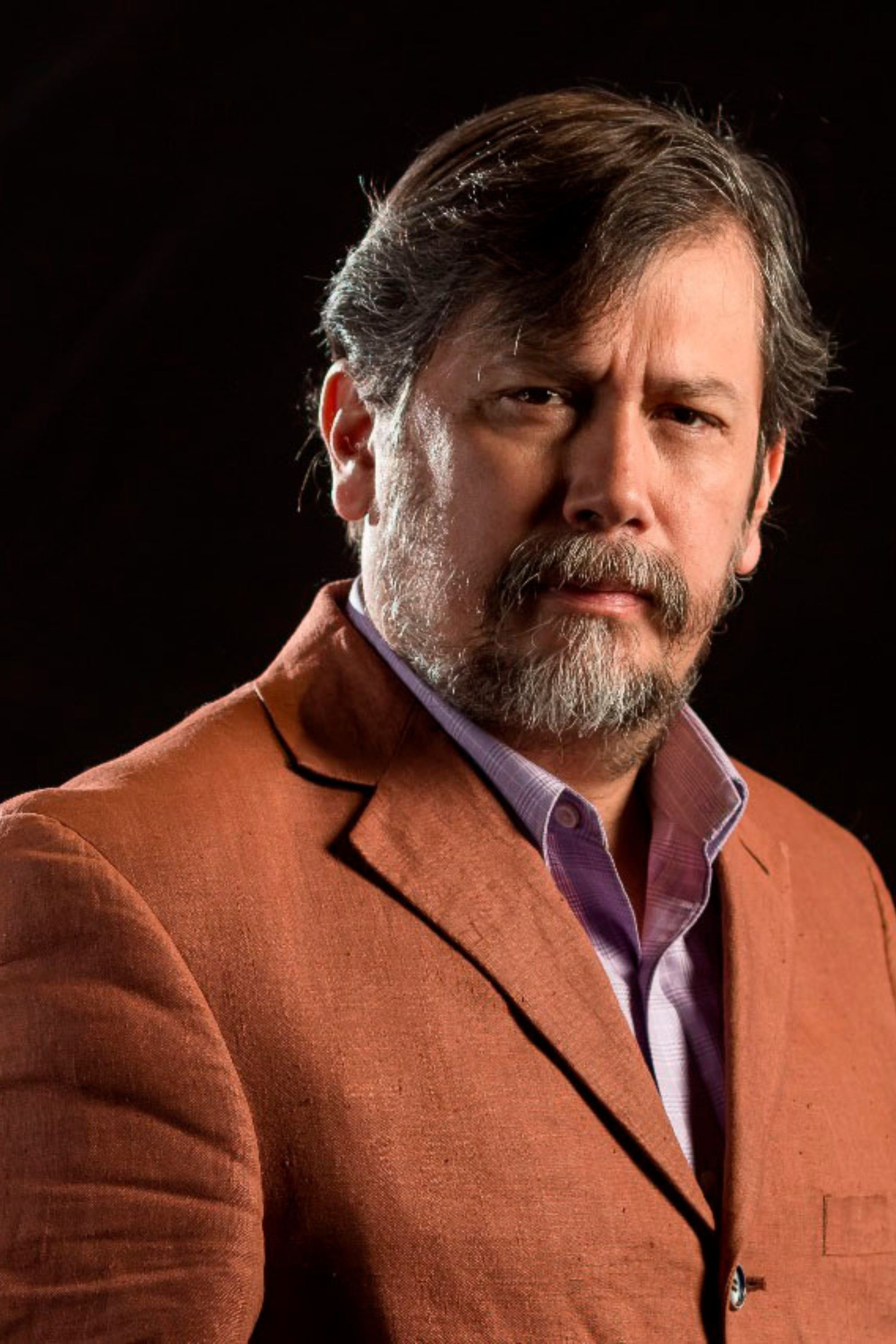 Armando Casas backdrop