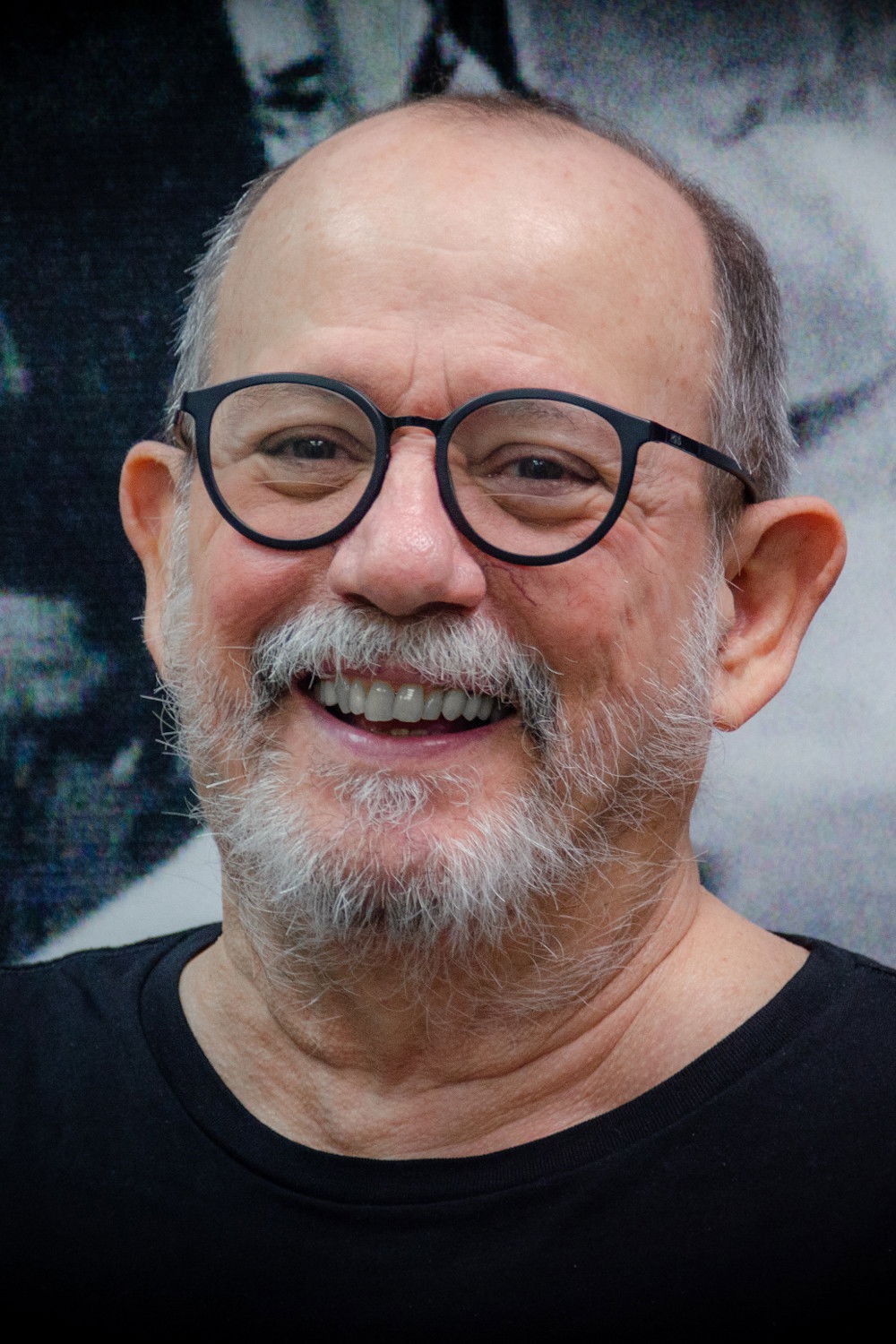 Silvio Rodríguez backdrop
