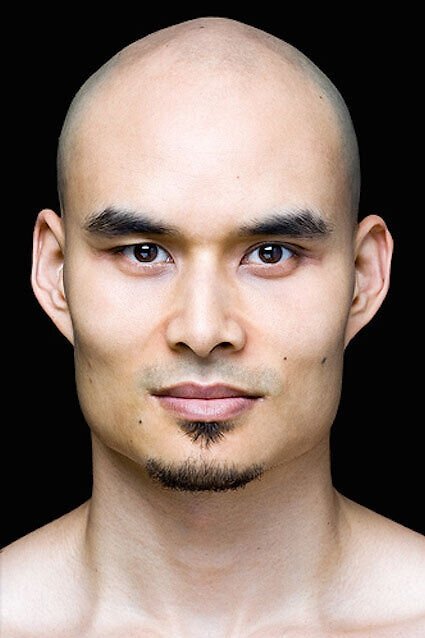 Khan Bonfils backdrop