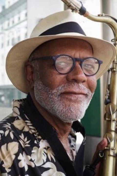 Víctor Cuica backdrop