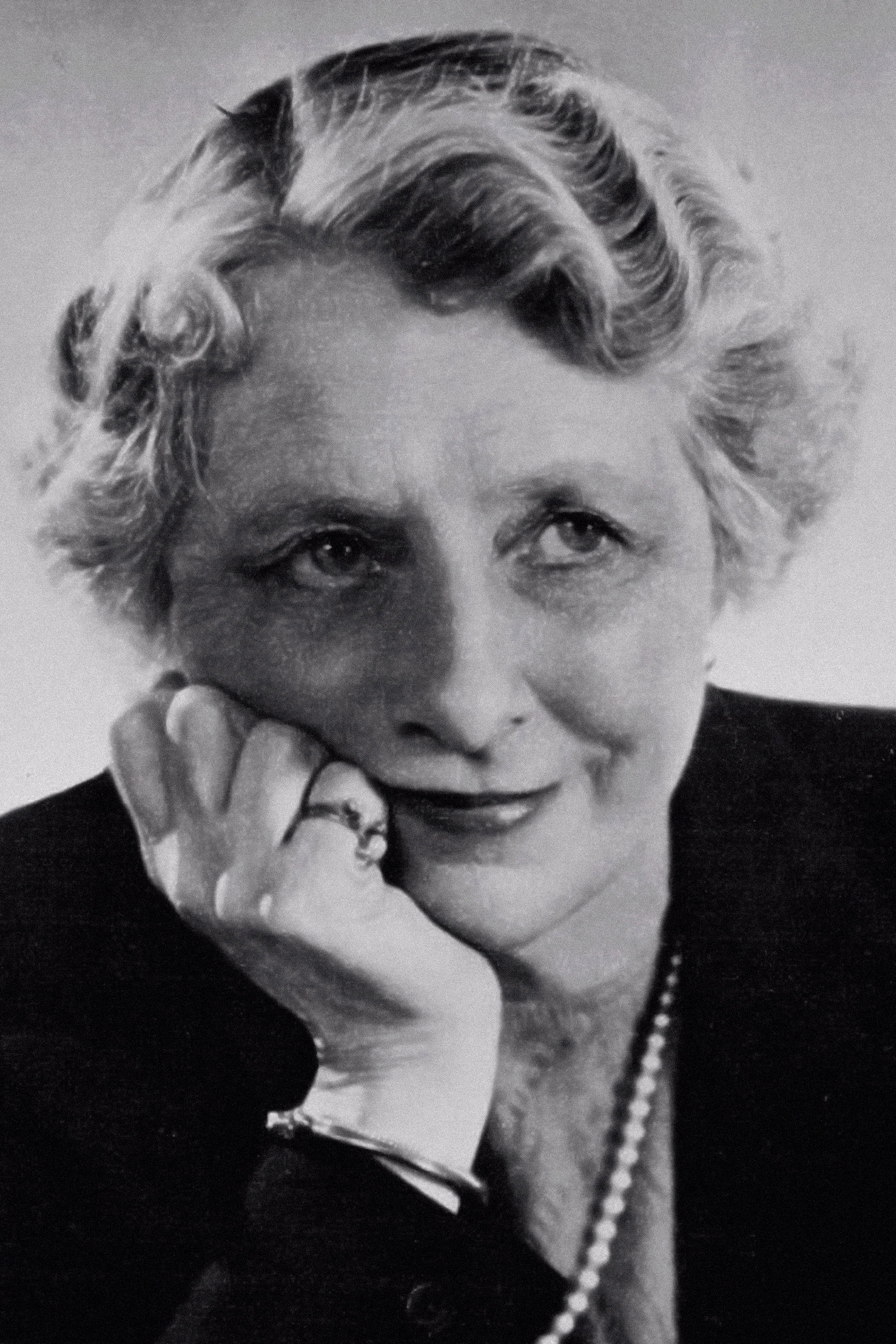 Gladys Young backdrop