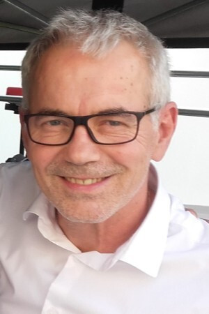 Robert Janowski backdrop