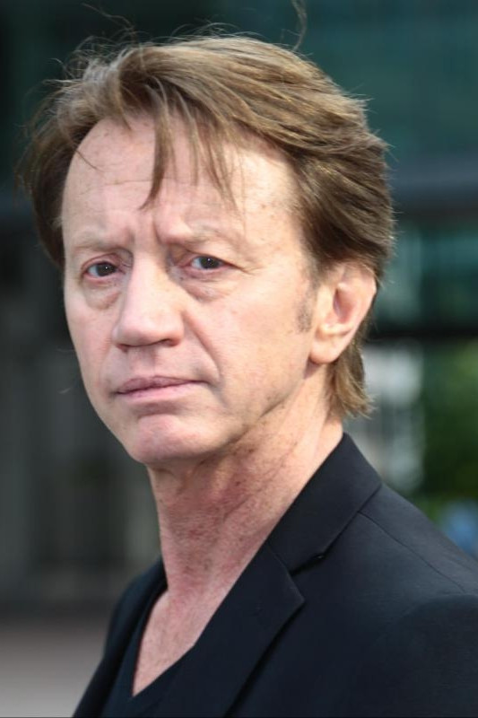 Bruno Esposito backdrop